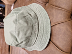 Bilde av GANT H SUNFADED COTTEN TWILL BUCKET